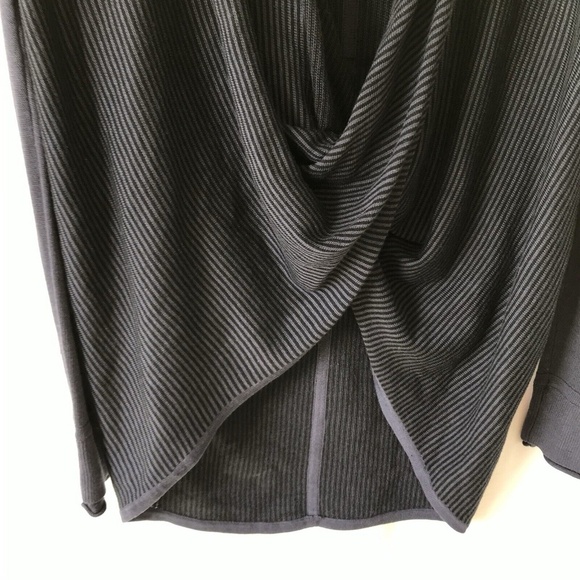 lululemon iconic wrap Blue Black Stripe Sweater Pullover cross over size 8 - Picture 4 of 12